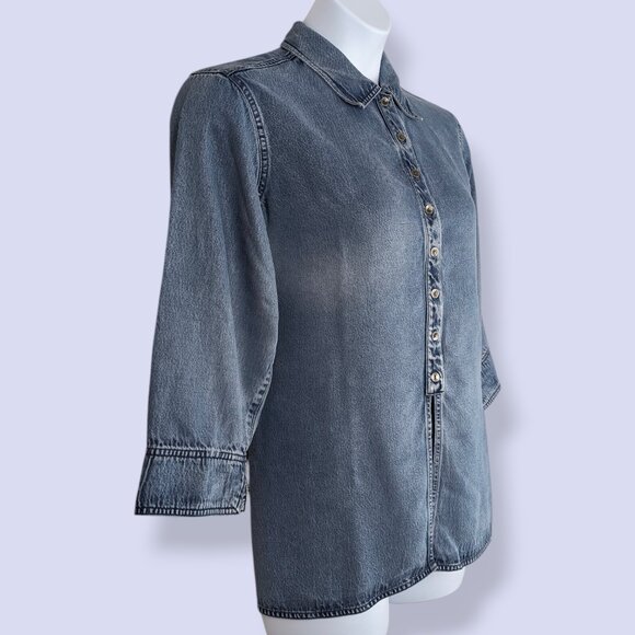 V. Liz Claiborne Denim Button Down Blouse - Picture 2 of 9